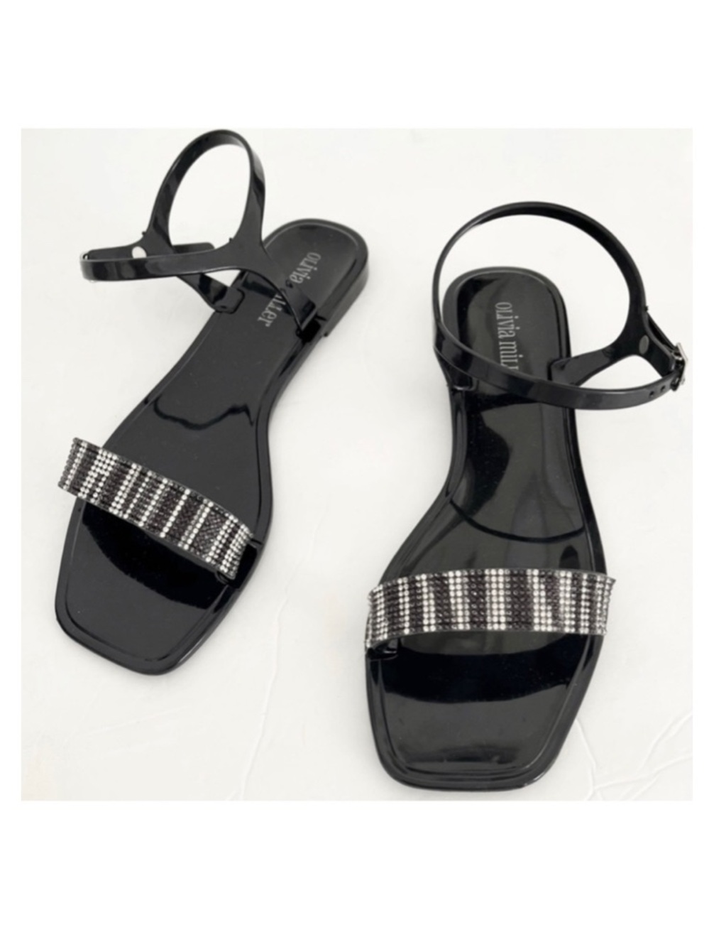 Olivia Miller Calabria Thong Sandals